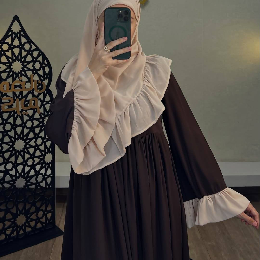 عەزی جوان و تایبەت💚
هەموو ڕەنگ و قیاسێکی بەردەستە🩵
گەیاندنمان هەیە بۆ هەموو شوێنێک🤚🚕🤍


**إذا كنت صاحب هذا الإعلان وتريد حذفه لأي سبب، رجاءا أرسل رسالة إلى الدعم الفني**