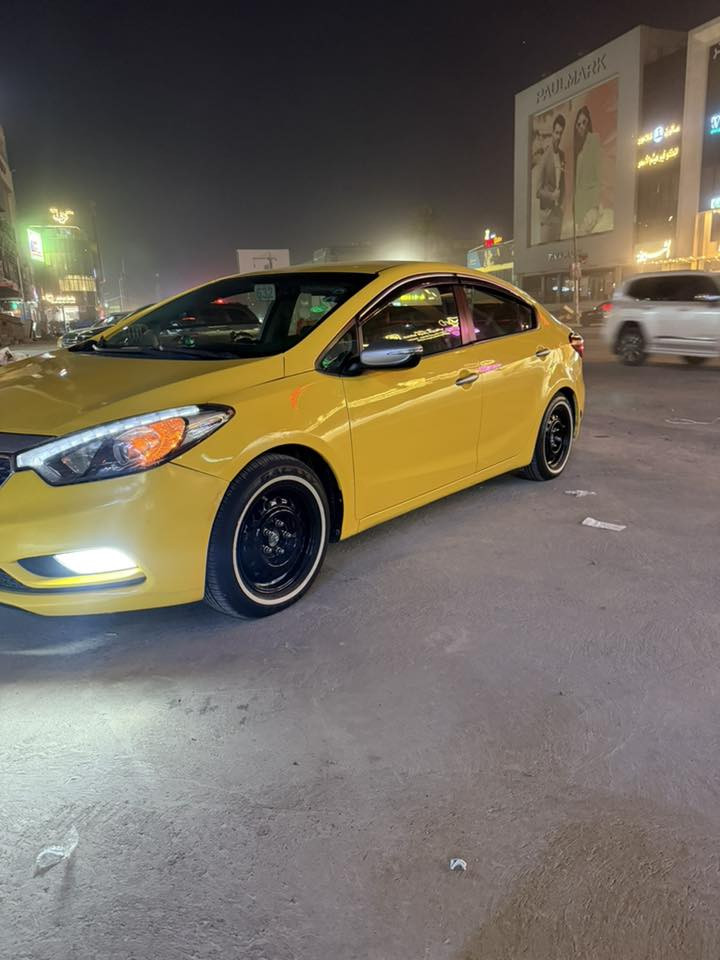 السلام عليكم كيا فورتي ٢٠١٦ حادث جاملغ وبنيد 

نفسهن معمرات السيارة بدون ايرباك بدون تبديل 

بدون دواخل ليبل واحد بيها منضومة غاز السياره جاهزه 

كير ومحرك كفالة وبيها بارد حافة قبق الجنطة

مصفر السيارة غرامات وهيئة

صور الحادث داخل المنشور والسونار داخل المنشور

السعر / ١١٨ وبيها مجال 

المكان/ بغداد البلديات نهاية شارع المصرف

التواصل / ***********
