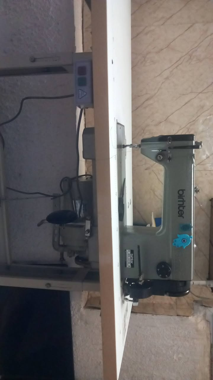 مكينه ابراذر صناعي نظيفه مامستخدمه هواي لهن محتاجة أريد ابيعه


**إذا كنت صاحب هذا الإعلان وتريد حذفه لأي سبب، رجاءا أرسل رسالة إلى الدعم الفني**