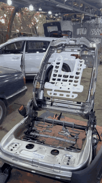 كل ماهو جديد يم وليد وهيثم دوشمچي
١/تصليح الكراسي الكهرباء 
٢/تصليح الحزام الامان السيارات
٣/تصليح السلايت بانوراما 

العنوان ساحه الطيران باب الشرچي فرع الثاني يسارا 
واي الاستفسار اتصال على رقم ***********
