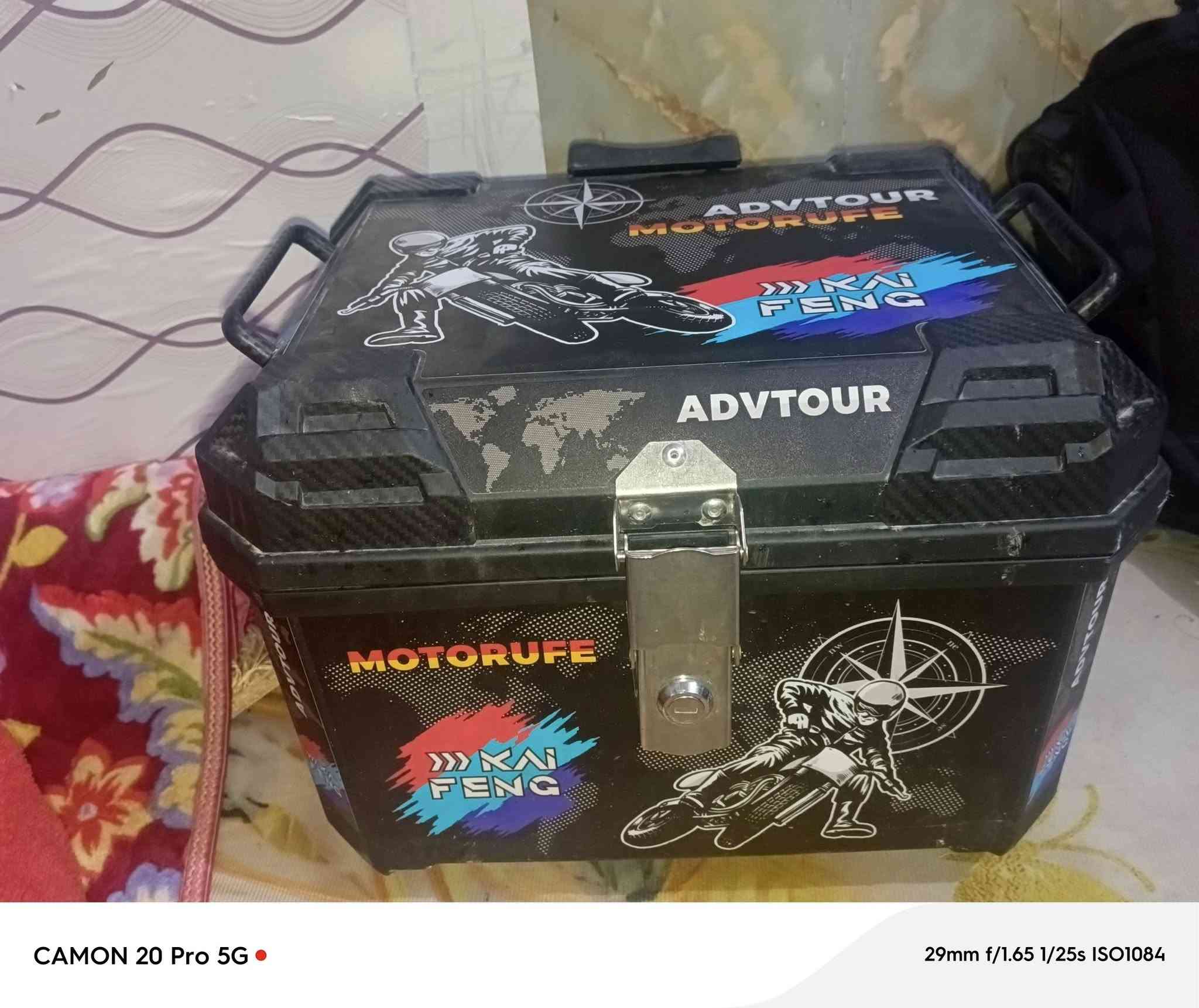 السلام عليكم صندوك دراجه جديد للبيع نضيف سعره 30وبي مجال عنواني شط العرب الجزيره  ***********
