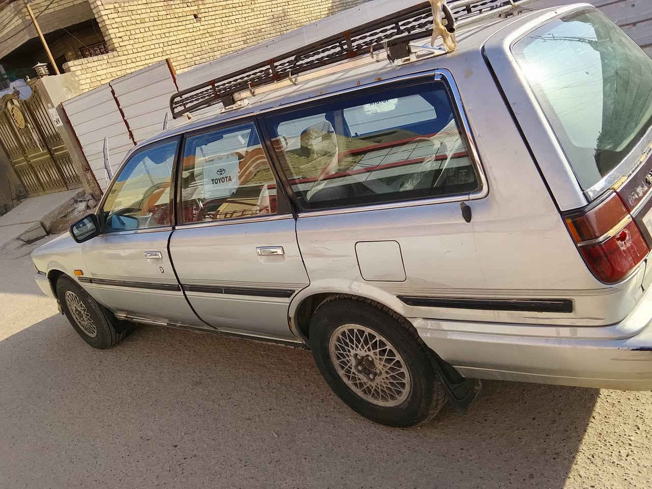 كامري مديل 91 بسمي ديالى تحويل ثاني يوم سنويه جديده لحد 2028  محرك جديد وكير جديد سياره بلادي لا ضربه ولا تحوير مكان سياره بغداد /30 وبيه مجال ***********
