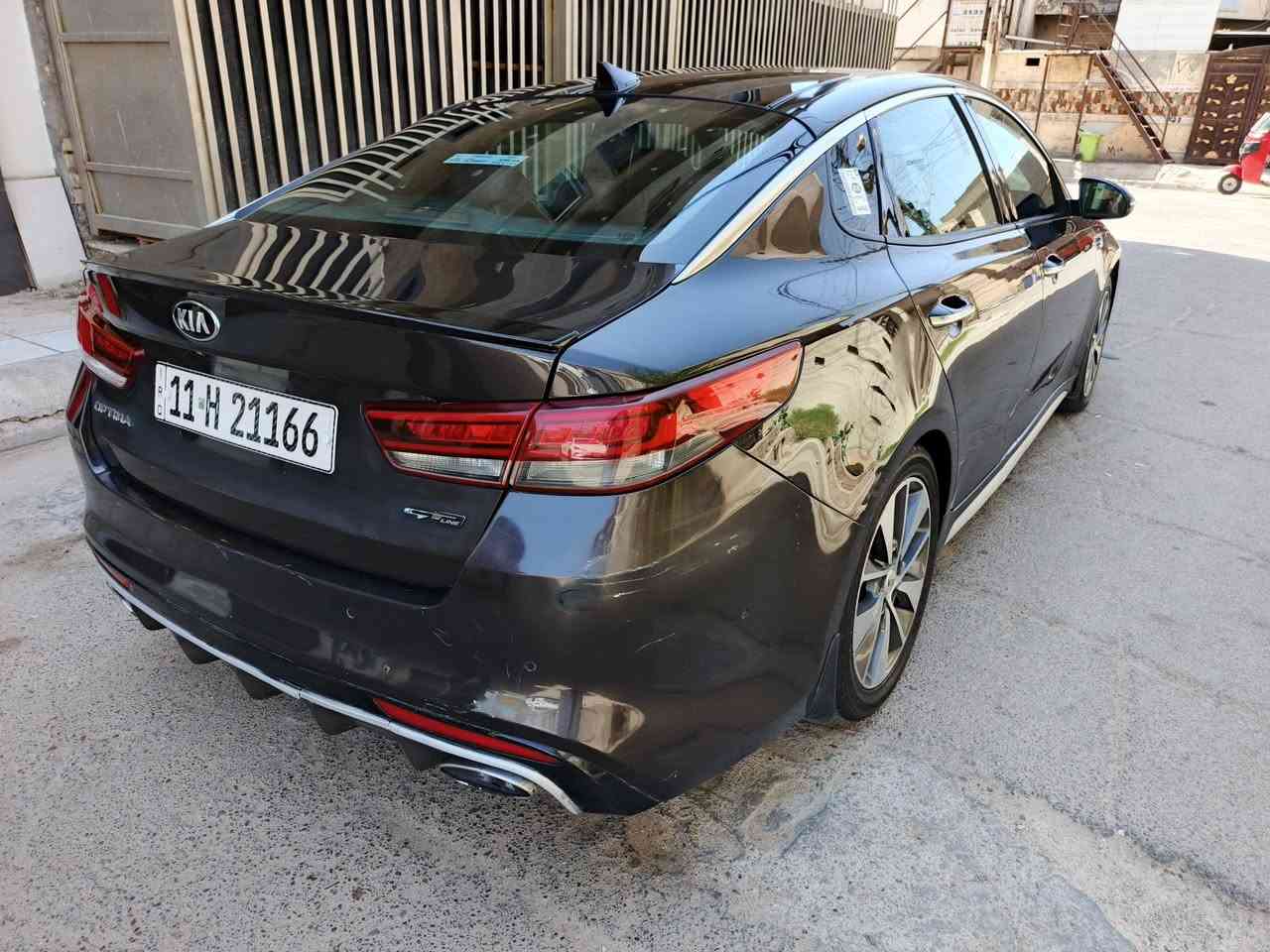 السلام عليكم للبيع اوبتما 2017 خليجي فول الفول 1/1 VIP مكينة 2400 دوش
مكينة 2400 دوش دبل كزوز مكفولة وضع شركة ماممدود علية صبانة
كير وضع شركة مكفول فقط مبدل فلتر
تبريد ❄🧊 + تدفئة 🔥
ماشية 135 KM حقيقي
موصفات
1 بصمة ابواب + بصمة تشغيل + بصمة جنطة
2 اشاير بل مرئي + المرئي شفط + اوتو عند الفتح وقفل
3 بنوراما 3 طكات
4 تبريد قطعتين  امامي +خلفي + منفصل مناخين+ ابيانو
5 كشنات جلد قرميدي + حظن + كشنات كهرباء جهتين
+ خزن ميموري وضعيتين + بردات خلفية بلادي + ستيرن حرف D + تدفئة بل استيرن 
6 تبريد + تدفئة بل كشنات الامامي + الخلفي تدفئة
7 سايد ابريك بصمة
8 اوتو HOLD
9 3 انظمة قيادة(ECO فول اقتصادي + sport رياضي + NORMAL عادي)
10 مانع انزلاق + ABS
11 حساسات امامية + حساسات خلفية 360 درجة
12 كامرة دوارة 360 درجة 
13 شاشة اعطال + شاشة مسجل + شحن لاسيكي 
14 فول تحكمات استيرن+ قفل سرعة +شفتات بل ستيرن
15 نظام تطبك روحة وحدة بارك P
16 سستم ايرباكات عدد 12 
17 لد امامي نهاري + ليلي + لد خلفي + كشاف ضبابي
18 منظومة عدسات بلادي عالي ناصي LED نهار وتتغير مع لوفة الاستيرن اوتو
19 نظام سرقة + قفل وفتح الجام الاربعة اوتو بل سويج
20 زركات مي على المازدة + ماسحات اوتو 
20  ويل حجم 18 رياضي + 5 ويل كب
وبعد بيها موصفات ......
( صبغ باب خلفي + شبر بل جاملغ فقط)
(لغود + شواصي + حوض + تكم + ايرباك + فتح مكفولات)
بسمي تحويل مباشر سنوية وهزة ورقم جديد
مكاني بغداد حي جهاد 
السعر 142 وبيها مجال للطيبين واني اسف على الاطالة
***********
