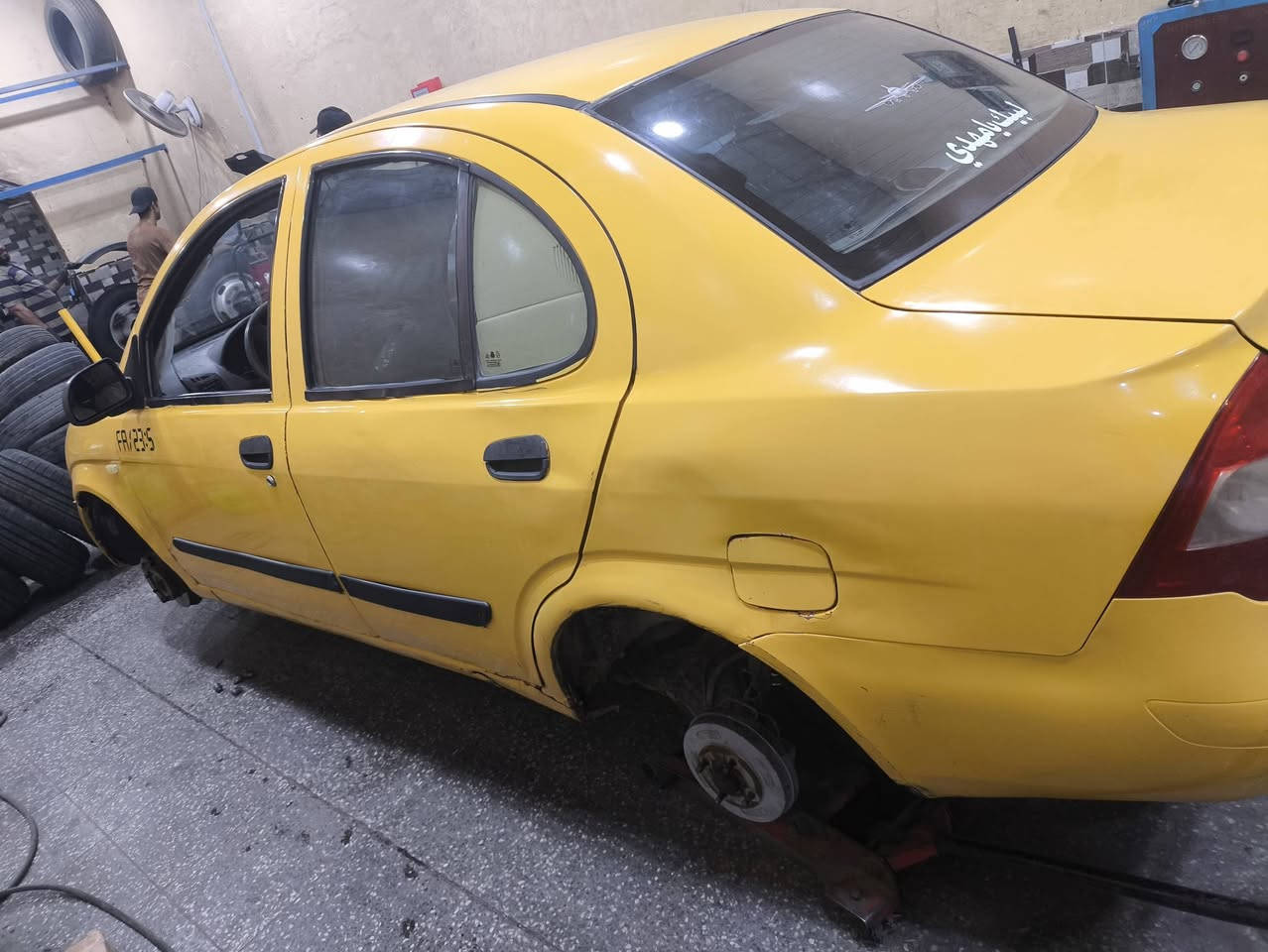 السلام عليكم
طيبه مديل 13 مكينه كير خير من الله دواخل شوف عينك نضيفه بدي شوف العين سنويه منتهيه سياره كبل للشارع بيها نواقص بسيطه السعر 23 وبيها مجال حك الجيه *********** العنوان بصره أبو الخصيب
