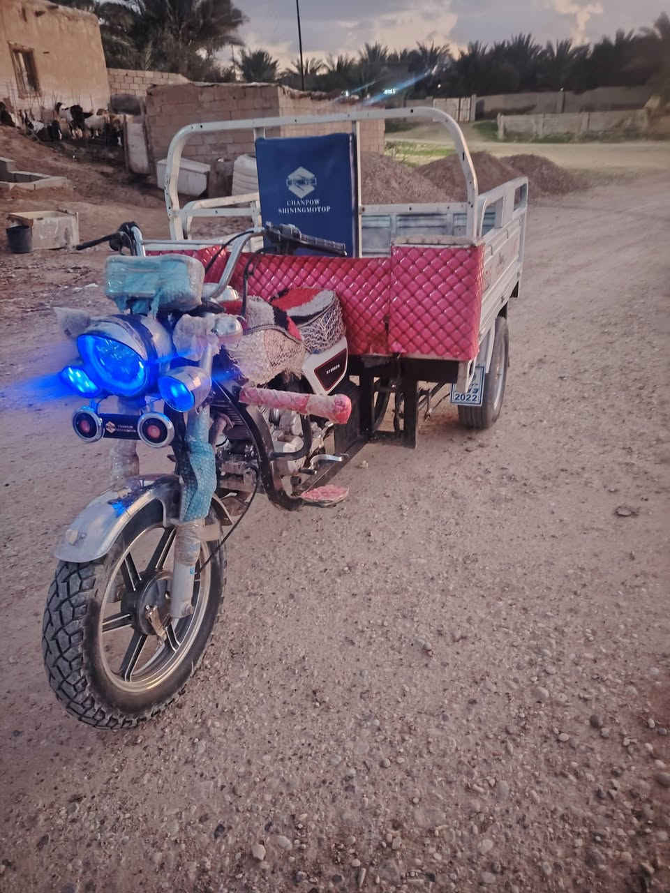 ستوته موديل ٢٠١٧ جاهزه من كل النواحي شمالي. ورقتين وياهه محرك خير من لله سلف كهربايات كلهه شغاله محرك ٢٠٠ عليهه. السعر. واحد وميه وبيهه مجال بسيط    ***********
