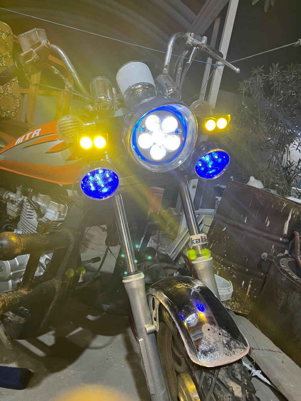 سلام عليكم ستوته مديل 21 توه شادلهة محرك جديد 26 رقم سنوية تتحول بأسمك رايدهة بثنين وربع للتواصل واتساب او الهاتف ***********
