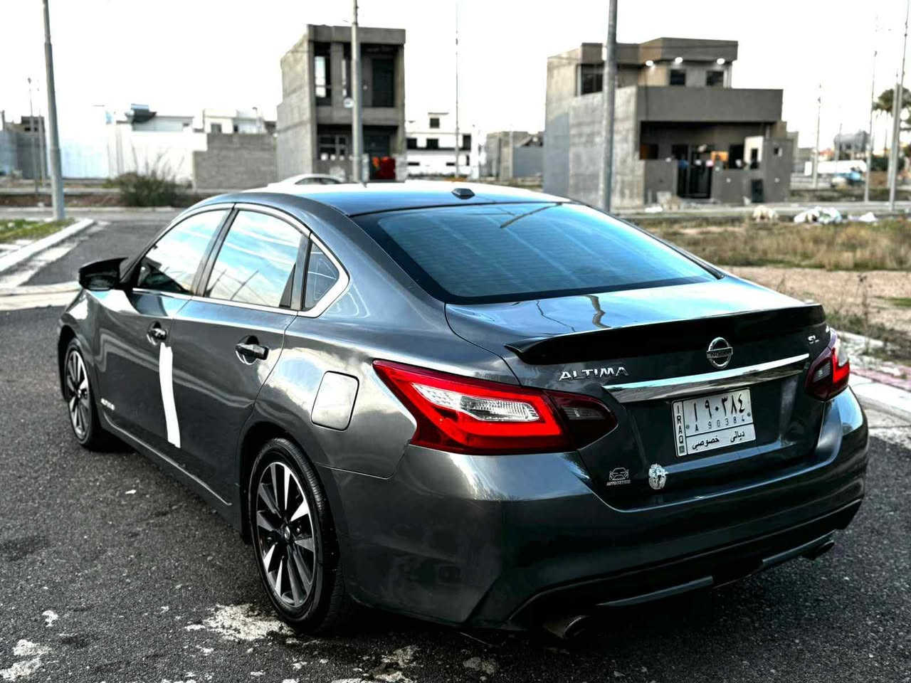 نيسان التيما موديل 2018
فئهSLفول عدا فتحه 
گير محرك كله بلاد  
براد دهن گير كله جديد 
صدر امامي مضبوط 
صبغ سياره حزام بشرط بدون 
ضربه كلير سعر110     ***********
