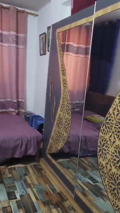 كاونتر نظيف ما بيه اي ضرر سعره 300 
تخم مصري نظيف ما بيه اي ضرر سعره 600 
غرفه تركيه نظيفه سعرها 200 طباخ سعره 100 
الاستفسار على هذا الرقم ***********
