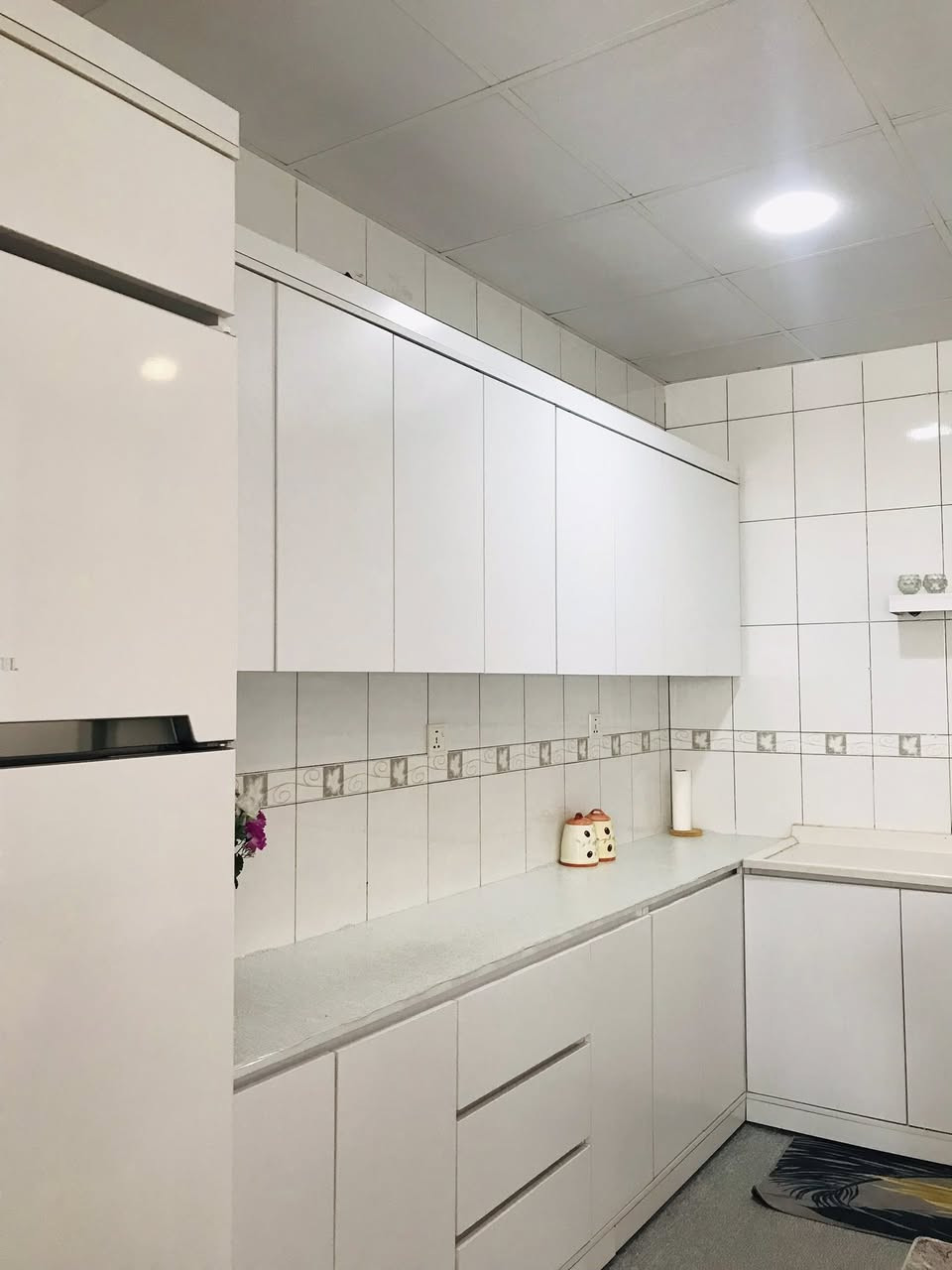 سێتی کەوانتەری زۆر تازە و جوان زۆر کەم ئەبێ دروستکراوە  ـ نرخی ٤٦٠ھەزار ـ سلێمانی
درێژی کەوانتر بە شوێن سەلاجەکەوە ـ٣.٦٣ مەتر 

درێژی سنگەکەی ـــ   ١.٩٥

سێ ڕەفەشی لەگەڵە


**إذا كنت صاحب هذا الإعلان وتريد حذفه لأي سبب، رجاءا أرسل رسالة إلى الدعم الفني**