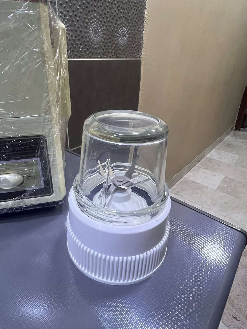عصاره مع خلاط. مع طاحونه
غير مستخدم  بدون كارتونه 
ثلاثه في واحد 
نشنال ياباني 
استيراد الاسواق المركزيه 
انتاج 1978


**إذا كنت صاحب هذا الإعلان وتريد حذفه لأي سبب، رجاءا أرسل رسالة إلى الدعم الفني**