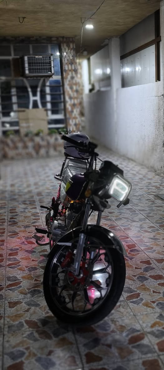 دراج سونك اللبيع دراجه خير من الله ما بيهة اي نقص بس بك لايت خلفي واشارات خلفيه المكينه مكفوله وشرط شلعه ومعدل 5 كير موديل 2024 السعر 700 وبيهة مجال المكان بغداد ابو غريب الرقم ***********
