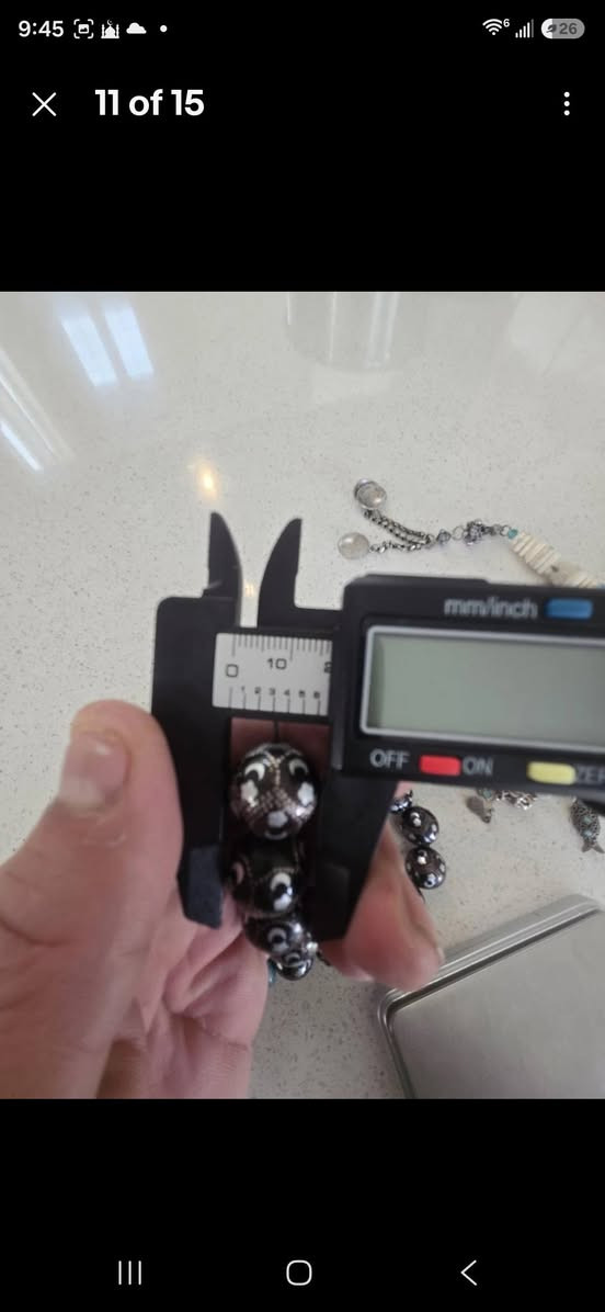 يسر و عاج قديم
اليسر ١٦ملي
العاج ١٤ملى
مطعمين فضة عيار ١٠٠٠


**إذا كنت صاحب هذا الإعلان وتريد حذفه لأي سبب، رجاءا أرسل رسالة إلى الدعم الفني**