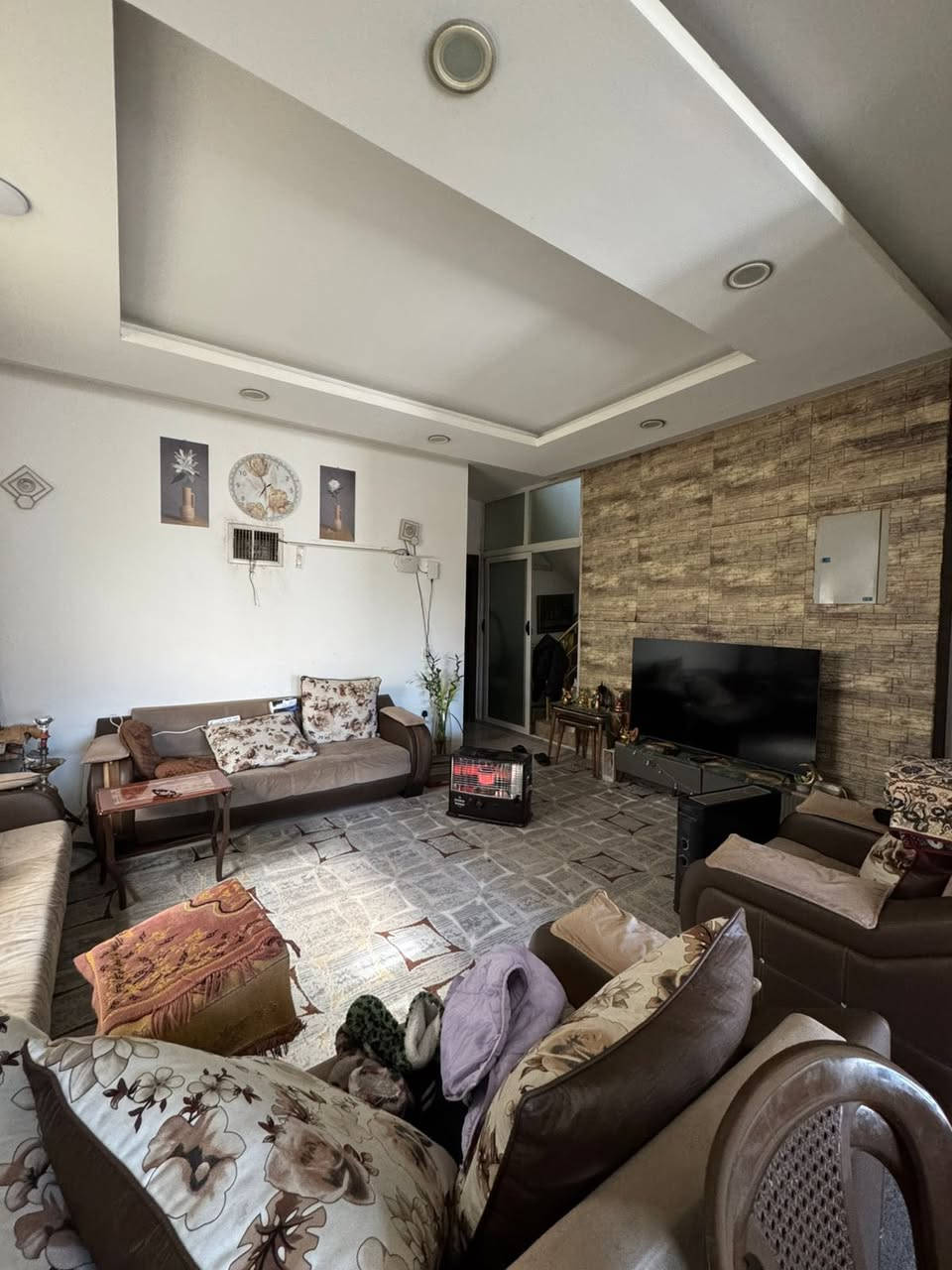 💎#عرض_جديد_موقع_مقابيل_حديقه
🌟#دار_للبيع في اربيل #بمجمع_كاميراني_
🌟مساحة الدار #207_يتكون_الدار_من_5_غرف_نوم
🌟ملاحظه_الدار_بقرب_سوق_المناره_
🌟وستقبال وهول داخلي وصحيات خارج وداخل 
🌟وكراج 
؟؟؟؟؟؟؟؟؟؟؟؟؟؟؟؟؟؟؟؟؟؟؟؟؟؟؟؟؟؟؟؟؟؟؟؟؟؟؟؟؟
للمعلومات اكثر 
***********📞
