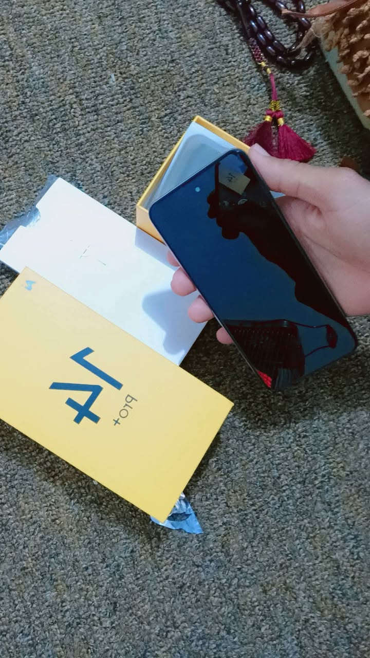 تليفون بعده بلكارتون جديد حته لزكه بعديه مالازكه  ويا  سماعات وشاحنه وكفر  سعر اميه وستين لمكان بلحيانيه


**إذا كنت صاحب هذا الإعلان وتريد حذفه لأي سبب، رجاءا أرسل رسالة إلى الدعم الفني**