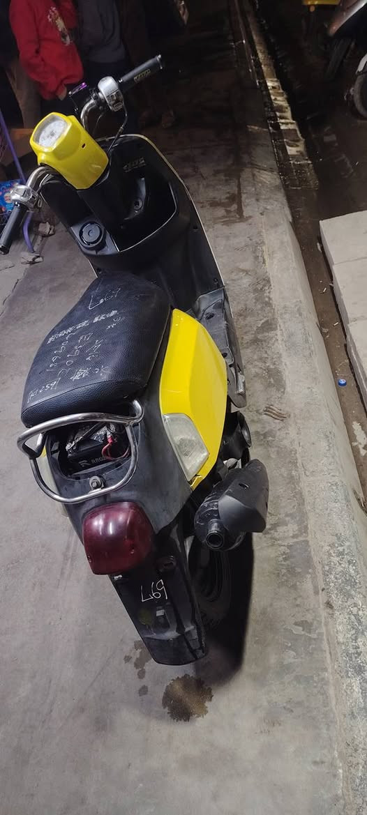 بوليس 2009 للبيع مكينه صافيه فول الدراجه جانت راجعه مكينه ٥٥
مرجعيهة بلادي دراجه خير من الله صافيه ومابيهة اي نقص
مكان ديالى بعقوبه شارع خريسان  السعر خاص او تتصل الرقم ***********
