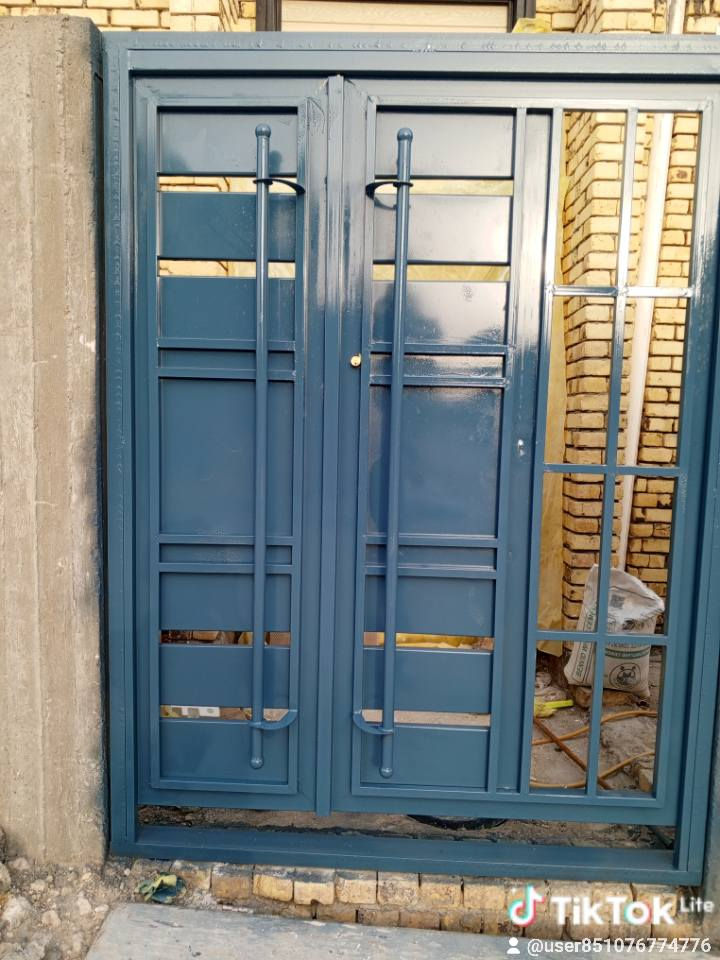 صبغ وتنضيف الابواب والشبابيك
***********
