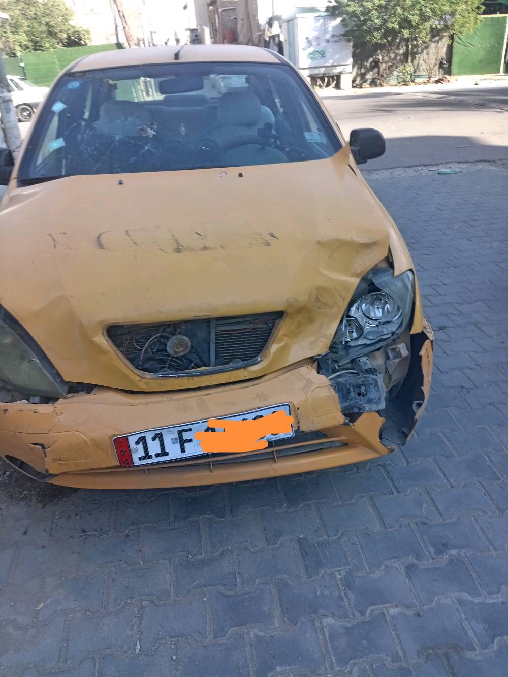 طيبه موديل ١٥ بيه حادث دعاميه وبنيد وجامه مثل ما واضح بل صوره السياره تشغل كلشي ما بيه تبريده شغال بيه مكينه وكير خير من الله رايده ٢٥ وبيه مجال المكان بغداد الشعله الرقم ***********
