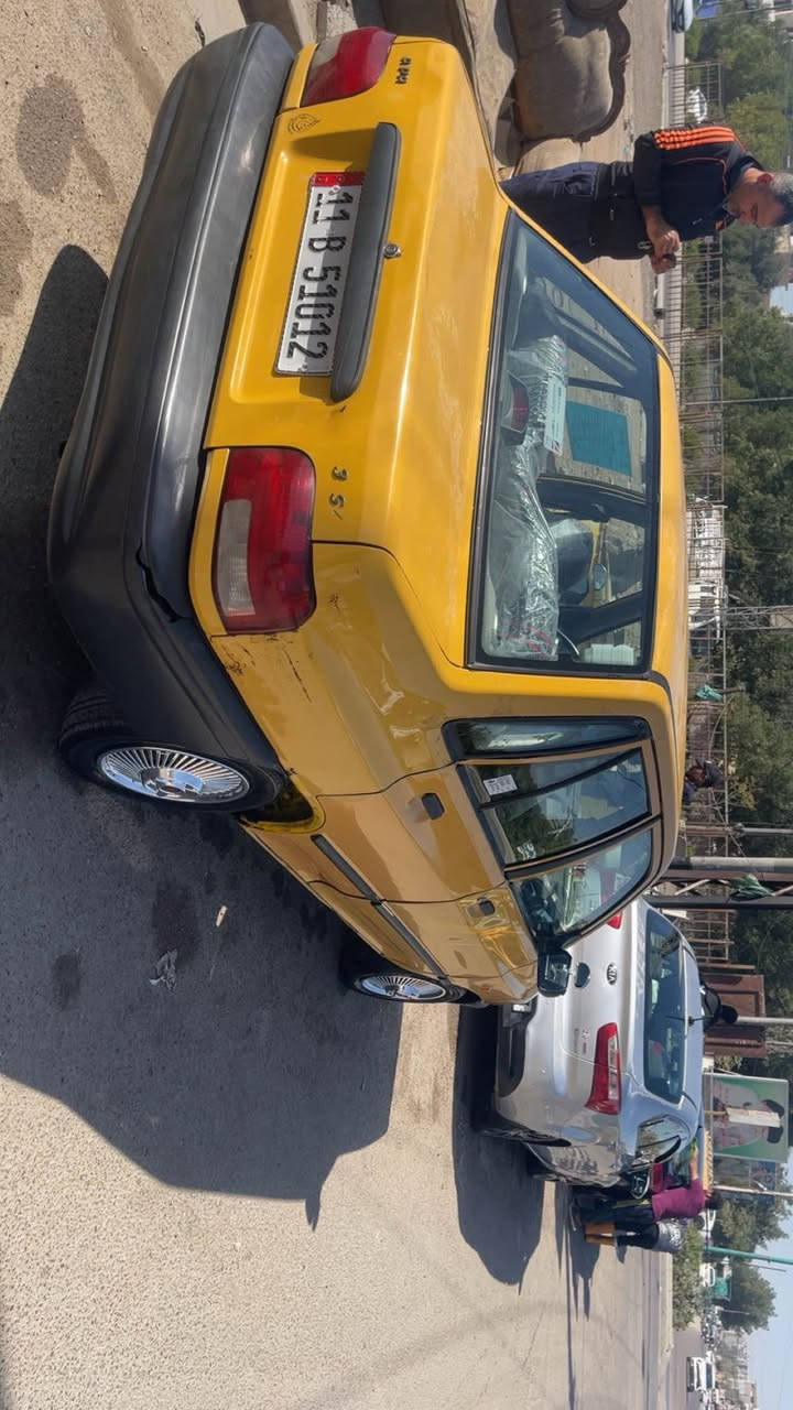 سايبة 2012 رقم انكليزي تحويل مباشر غرامات مصفرة 
سيارة جاهزة حدادية تايرات جدد كير مكينة جديد شواصي معمرة تعمير درجة اولى تبريد نقصة بس غاز سيارة ما ناقصها اي شي تشغل و تطلع مكان حي الجامعة شارع 66 قرب اسواق الريان للاستفسار *********** بغداد, العراق
