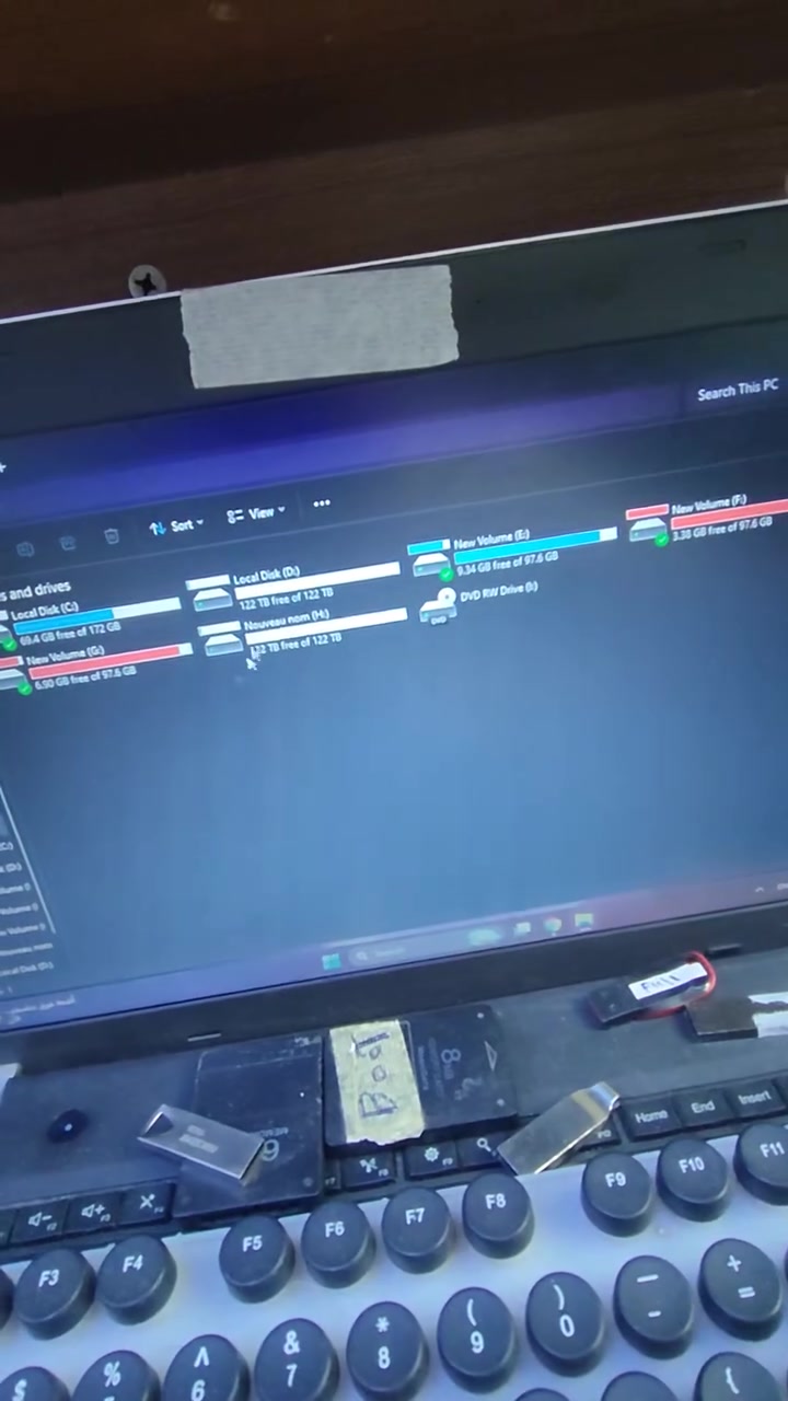 هارد ssd
35 ألف
جديد
للبيع


**إذا كنت صاحب هذا الإعلان وتريد حذفه لأي سبب، رجاءا أرسل رسالة إلى الدعم الفني**