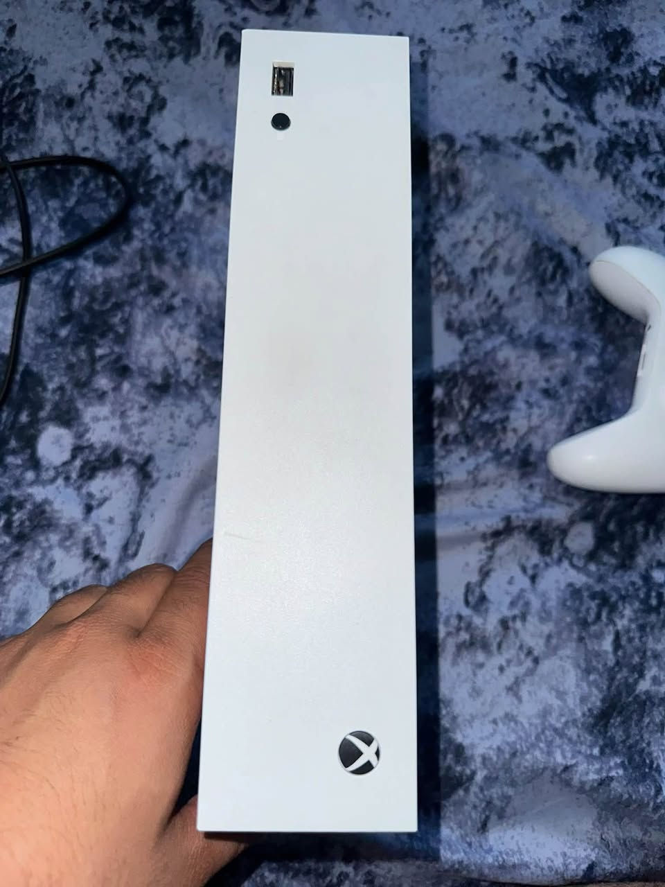 السلام عليكم xbox seres/s:512 اصدار٢٠٢٢ والنضافة كبالكم مثل متشوفون كارتونتة ضايعة ٣٢٥ وبي مجال بسيط مكاني بغداد حي الجامعة  هـ***********
