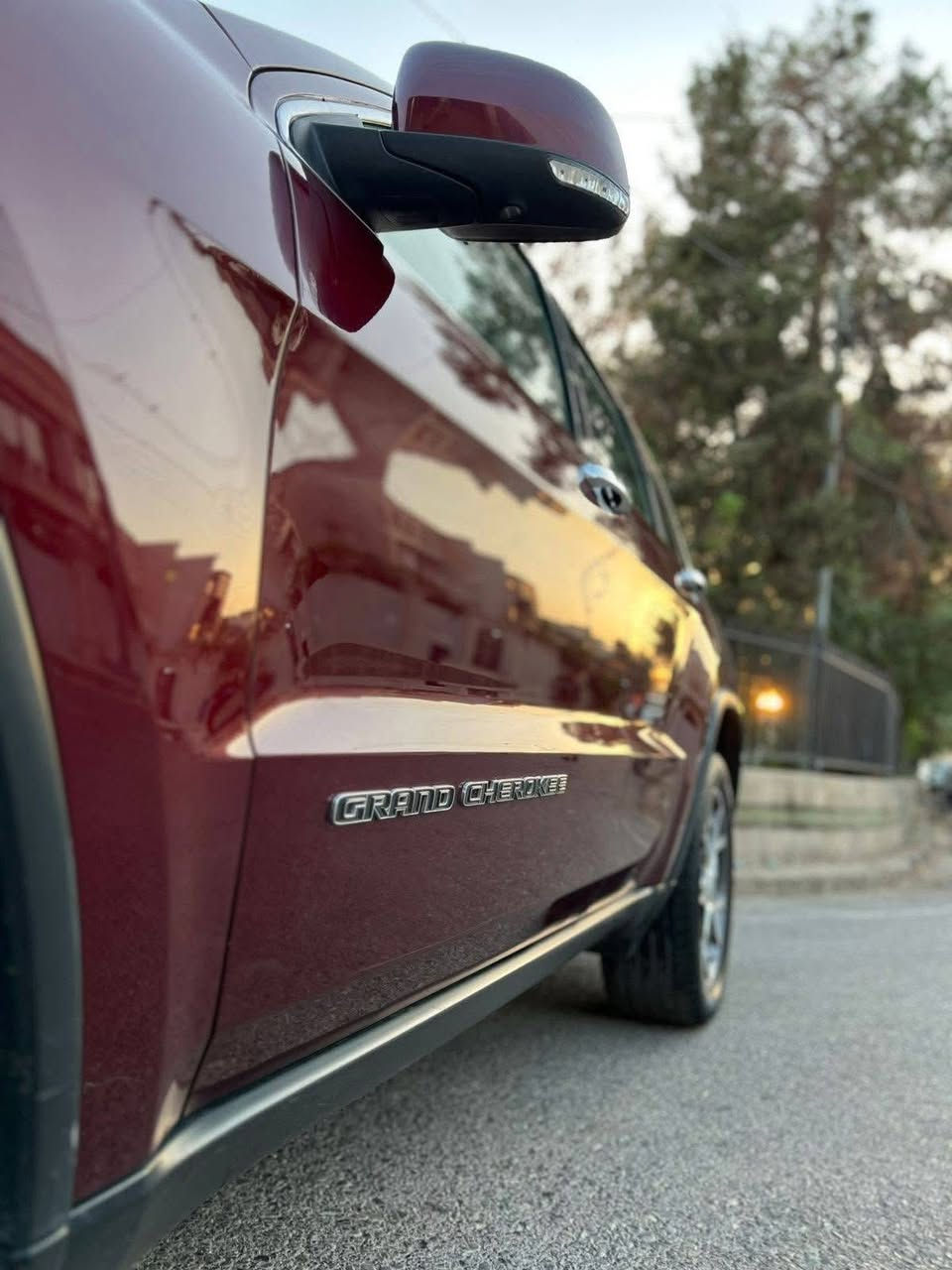 🧿عـــلـئ بــــركـــة الـــلـــه🧿
الجميلة للبيع نقداً فقط خليجي وكالة الهارلم 

🫡🫡الــمــصـداقــية ســـر الـــنجـــاح🫡🫡

🛞نــوع الــمـركـبة:- جيب كرند شيروكي خليجي

🪙الـــــمــوديــــل:-2019

⚙️حــجـم الـمـحرك:-3.600

 

💌الـــــــوحـــــــة:-اربيل تحويل السنوية باسم المشتري

     💎💎الـــــــمــــواصــــفــــات💎💎

♦️شاشة كبيرة 

♦️بنوراما 

♦️اوتو بارك 

♦️دفع رباعي 

♦️كامرة خلفية

♦️بصمة تشغيل 

♦️بصمة أبواب

♦️تشغيل عن بعد

♦️شفتات 

♦️تحكم أستيرن+ كهربائي + تدفئة 

♦️لد نهاري 

♦️أشاير بلمري + قلاب عند الرجوع 

♦️كشنات الأمامي كهربائي

♦️ تدفئة كشنات + تبريد

♦️رادار أمامي للتوقف الذاتي 

♦️تحديد المسار للقيادة الذاتية 

♦️رادار خلفي للتوقف الذاتي

♦️لايت زنون

♦️حساس خلفي+ أمامي

♦️شاشات خلفية

♦️+ ماوس تحكم بنظام القيادة 

♦️حساسات أمامي + خلفي

♦️جنطة كهربائية 

📞——————————————————-السعر 265$📞

📩للاستفسار__والتواصل :- عــلـى الارقام الموجودة

الاثير :-***********

📍📍📍

العنوان:-بغداد - شاطئ التاجي
