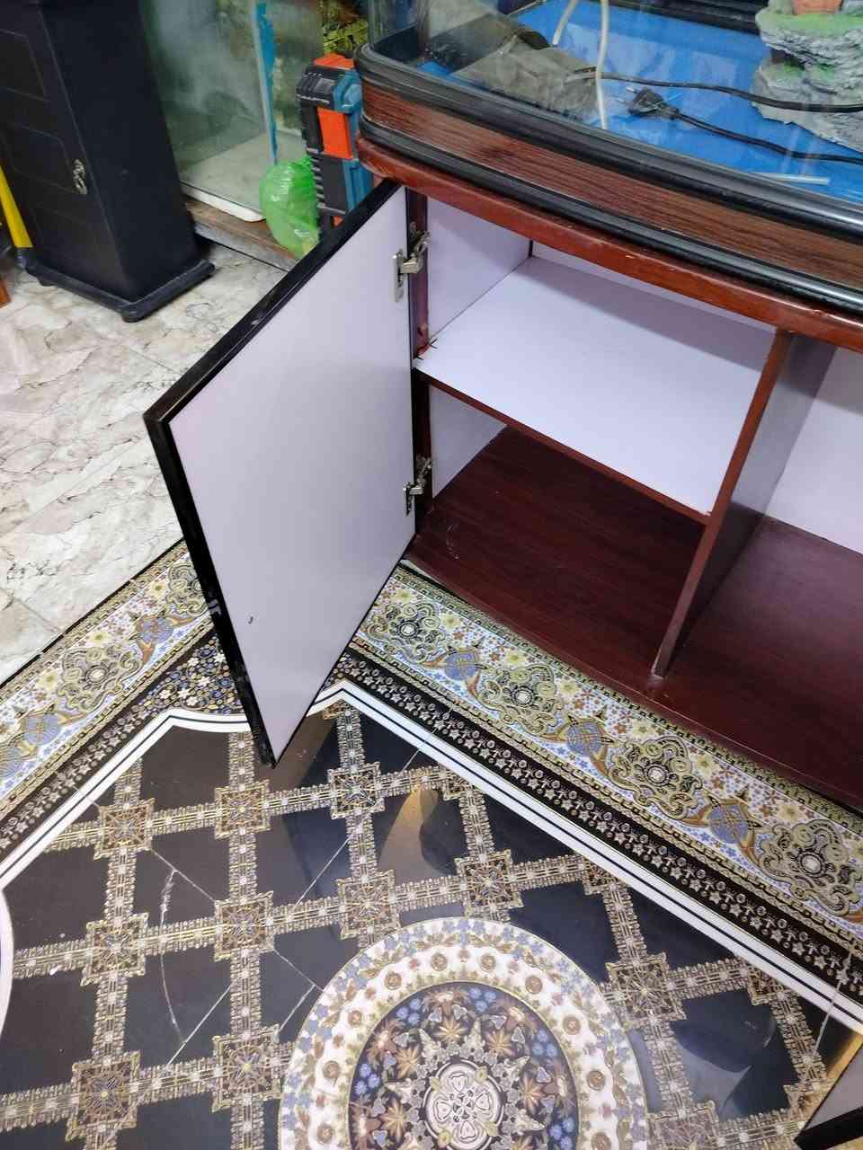 #حوض متر 4 سم ارتفاع 68 سم جام 10 ملم شركه كامري نضيف نزال 45 سم فلتر سقفي مكاني بغداد الحسينيه توصيل داخل بغداد 
***********
