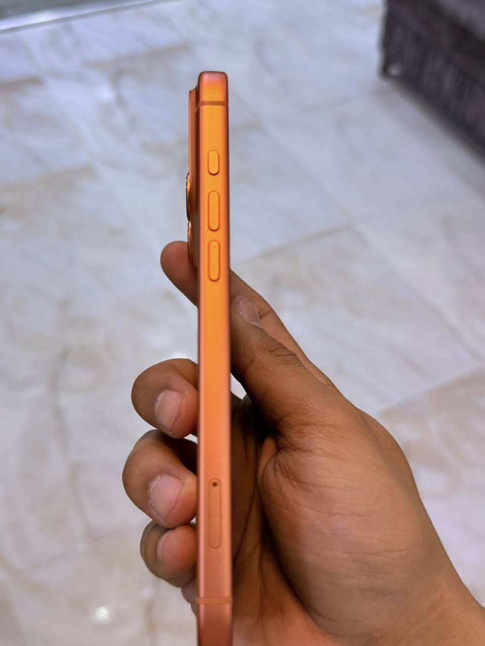 سلامً عليكم 
آيفون :17 برو ماكس 
بطاريه 100
عدد الدورات :87
ذاكرة:256
نسخه الجهاز :CH (دبل خط)
السعر؛1950 وبي مجال
***********
ديالى -بعقوبة
