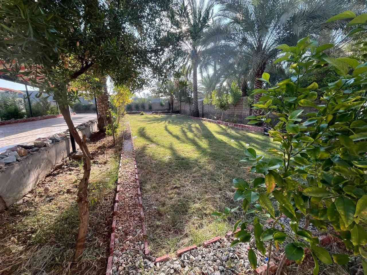 #استراحةومزرعةعبدالله  ( عوائل_شباب) على مدار الأسبوع من كافة المحافظات بنظام حجز نهاراً ومساءً ومبيت 
للحجز الاتصال📞 على الأرقام التالية  🔴***********  ***********
 
(يتضمن المكان كل وسائل الراحة وكل ما تحتاجونه)
☘️🏊‍♂️الأمان والنظافة 💯
☘️🏊‍♂️كهرباء على مدار 24 ساعة⚡️ 
☘️🏊‍♂️مسبح كبير 🌈☃️ +مسبح اطفال 
🍀🏊‍♂️مكان مخصص للشوي 🐟🐓 
🍀🏊‍♂️كراج سيارات كبير 🚗 
🍀🏊‍♂️حديقة كبيرة 🌿🌺🌹
🍀🏊‍♂️تحتوي على غرف نوم 🛌 وصالة كبيرة 👈ومطبخ مجهزة ومؤثثه بالكامل بسبالت حديثة و تدفئة 🔴

تحتوي ايضاً على ألعاب 
فيشة ⚽️
منضدة 🏓

 📍 العنوان
 - ديالى بعقوبة قرب جامعة ديالى 
#بساتين_ومزارع_العراق

وأهلاً وسهلاً بيكم وتشرفونا في اي وقت 🤍.
