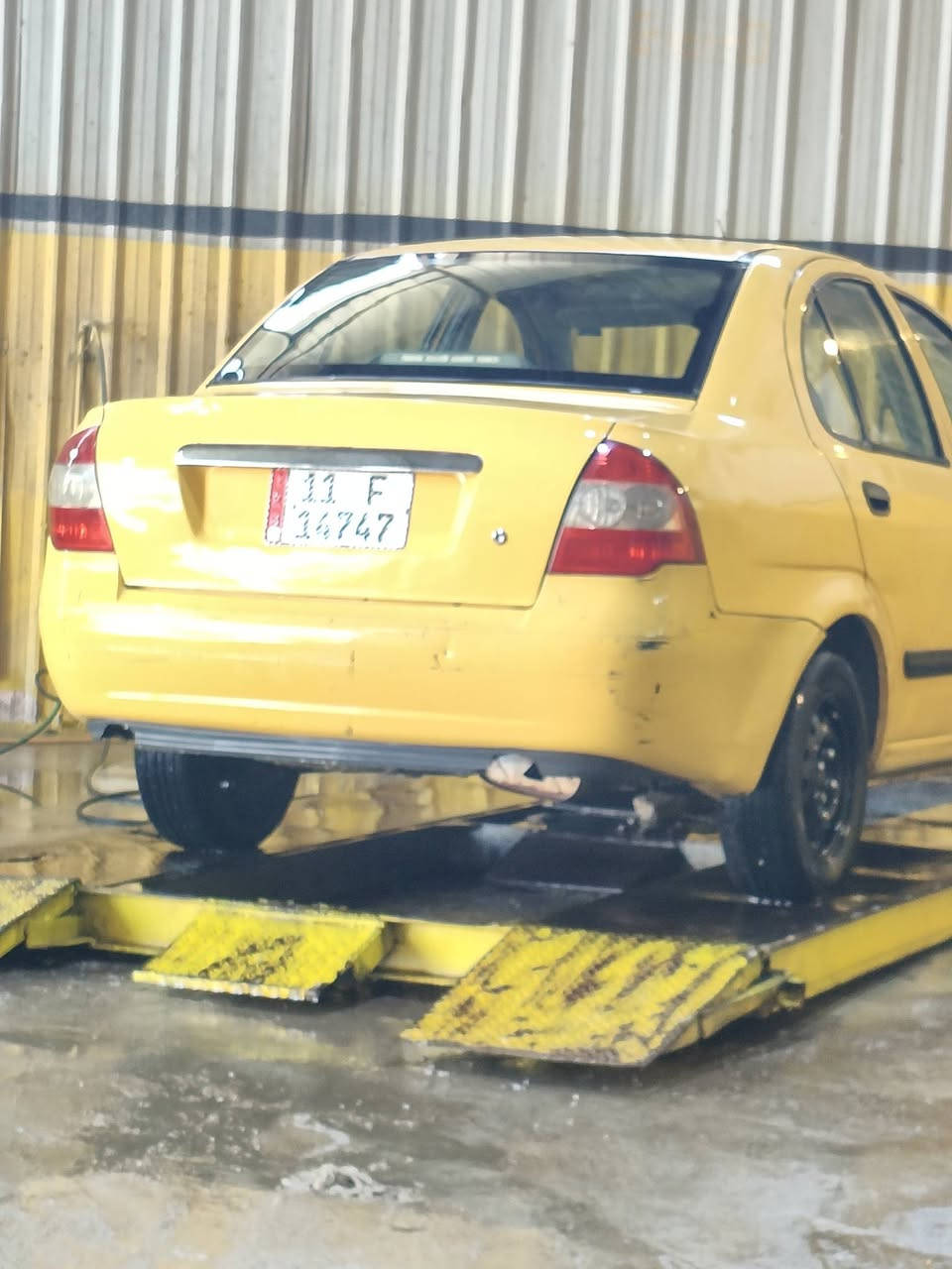 سلام عليكم طيبه موديل 2015 بسمي كير ومكينه خير من الله لاتنقيص ولاتبخير رقم انكليزي صدر جديد قبل شهر شديته بس بيها تبريد  نقص  وتايرات نص عمر  مكانها الرئاسه مال عبيدي السعر 38 وبيها مجال حك الجيه للاتصال على رقم *********** مامتواجد علنت
