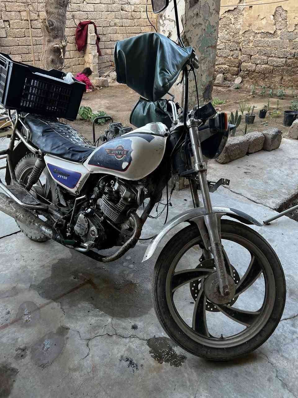 جاني للبيع مو دبل بالك لا محرك ستواته شرط بعز البرد نقره سلف السعر250 قفل ***********
