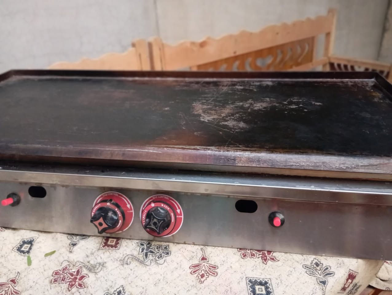 شواية همبرغر جديدة للبيع مستعجل للاتصال والاستفسار ‭0770 235 4313‬
