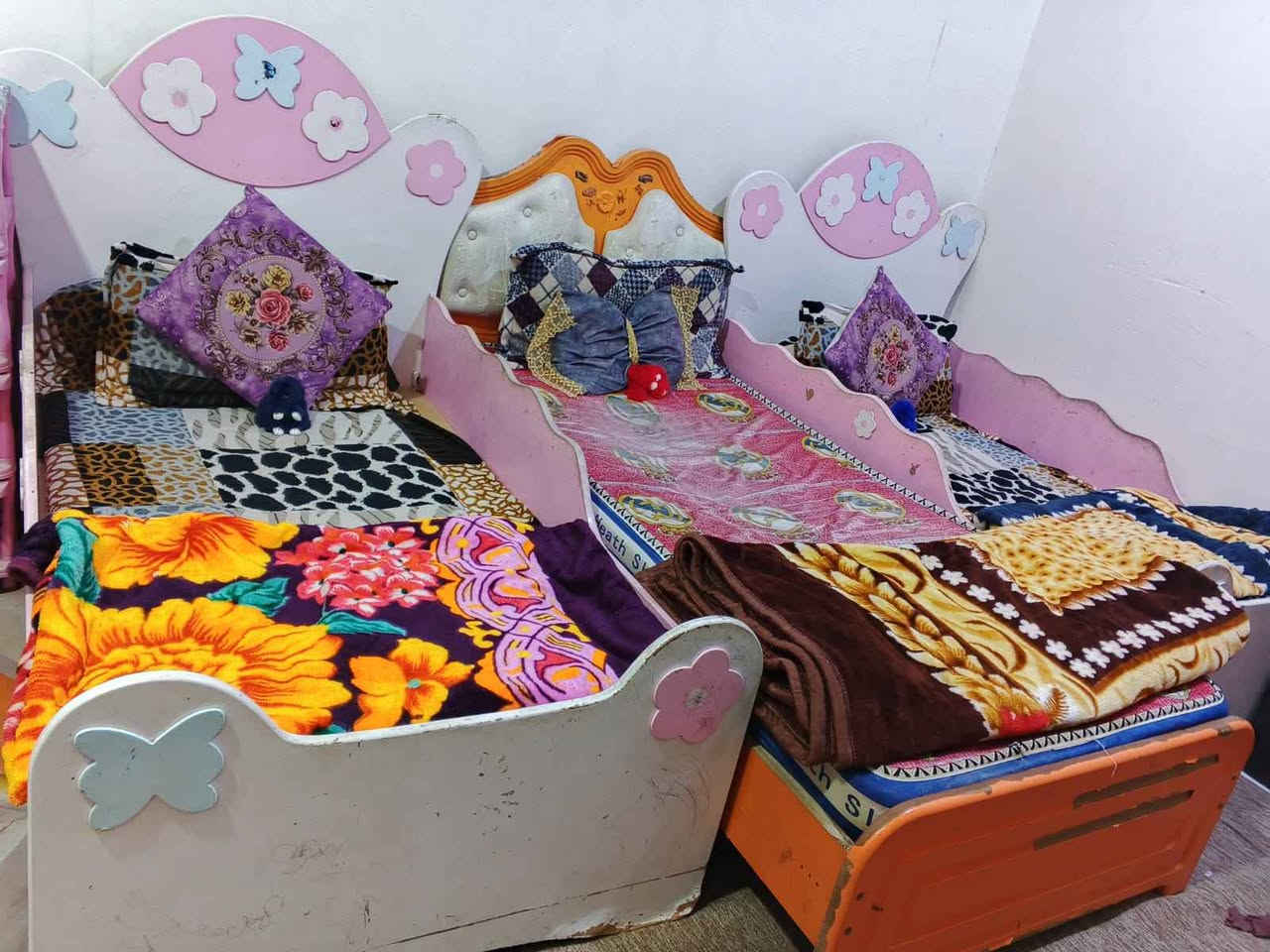 جرابي أطفال عدد 3 لسعر لوحدة 30 الف مكاني لجزيرة لحوطة رقمي للتواصل *********** شط العرب, البصرة
