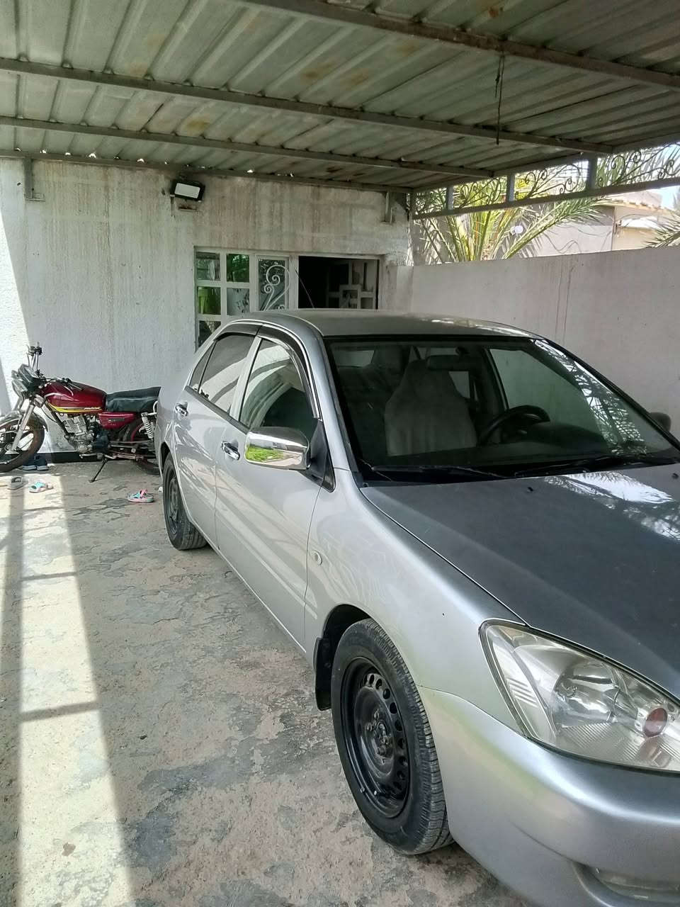 لانسر ٢٠٠٧ خليجي رقم سليمانيه عندي وكاله بسمي الرقم الجديد ل ٢٩  مكينه كير تبريد تدفه كفاله مابيهه نقص كير عادي مكينه ١٥٠٠ قبل سبوع شديتهن مكان السياره واسط العزيزيه  السعر ٦٥ وبينه مجال رقم التليفون ***********
