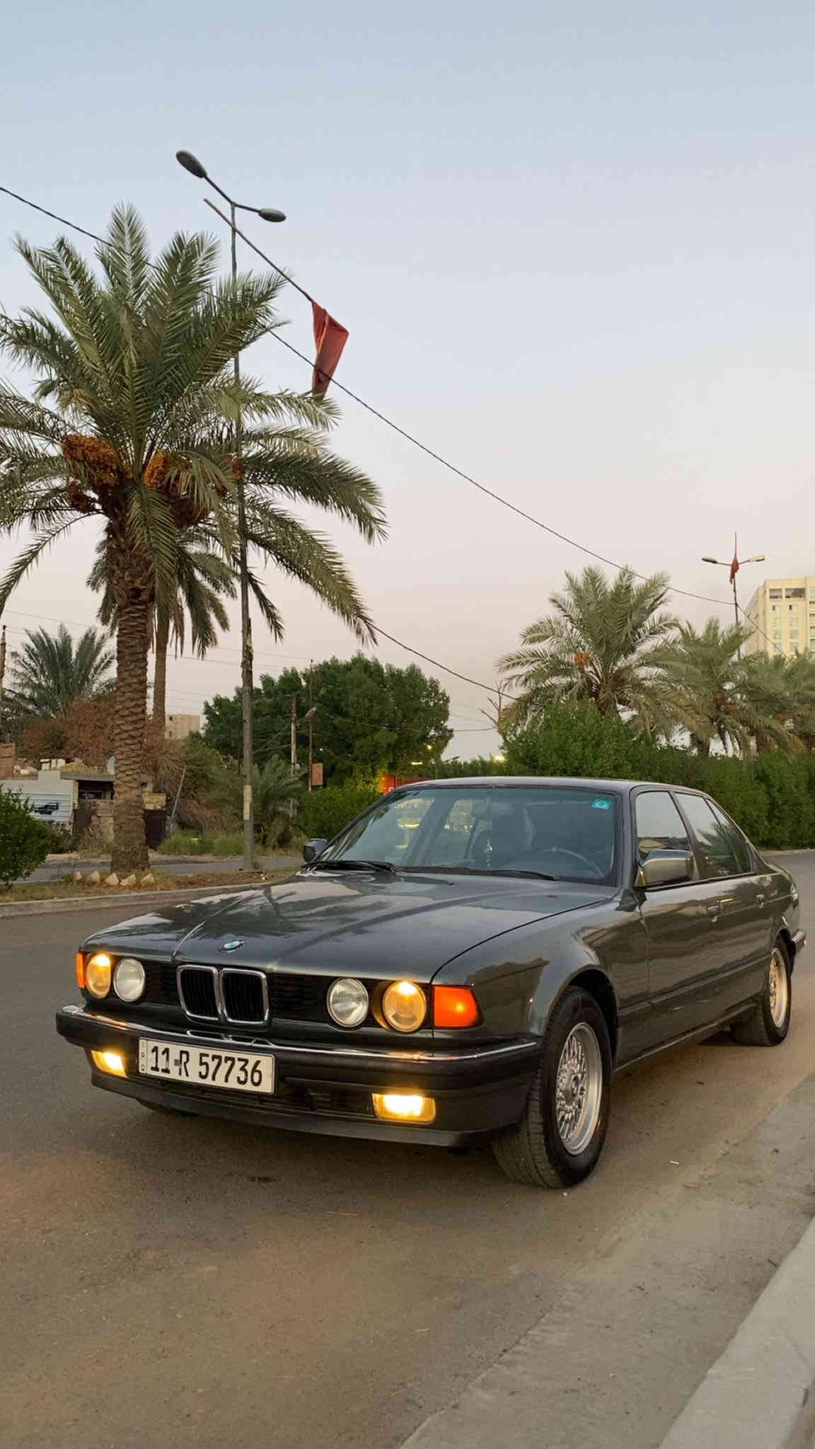 BMW 735
رقم بغداد الانكليزي سنويه مشروع وطني تحويل مباشر 
محرك ٣٥ اصل سكليتر كهرباء 
مكينه كير شغاله ١٠٠/١٠٠ 
حداديه جديده 
تبريد شرط ثلج 
موصفات 
دبل كمبيوتر دبل جكمجه 
داخل جلد كارتير بطاين صاج ملكي 
ترايش لمتد 
مري كهرباء مرايه وسطيه كهرباء عاكسه للضوء 
اربعه جام كهرباء 
مسجل بلوتوث اندرويد 
لايت ناصي عالي زنون 
كامره خلفيه 
برده خلفيه 
سنتر لوك 
ويل خليه اصلي وتخم تاير جديد جواها 
سياره جديده وعليها دامه كامله ترايك وين متريد 
كهربائيات كلها بلاديه بشرط 
مصبوغه عام للجماليه بدون ضربه ولا خايس 
السعر 65$
للاستفسار الاتصال على الرقم ***********
مكاني السيديه
