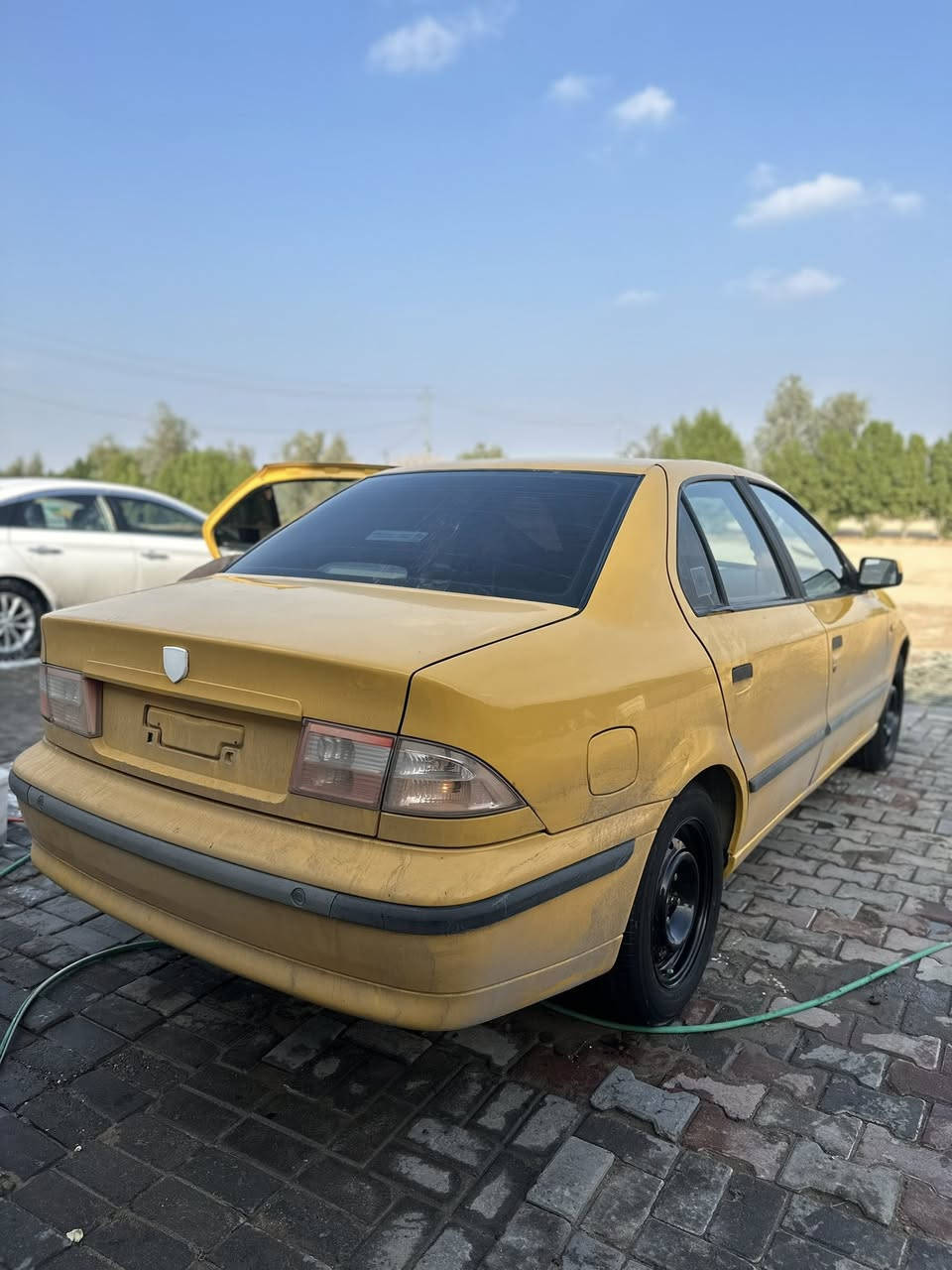 السـلام عــــليكم سمند مديل 17 لبيع سياره بيهه دوسهه صفحت العبري مبدله وبارد باب سايق مثل ما موضح عندك بصوره مئشر عليه وبيهه تكحيل شوي ولباقي كفاله مكينه كير حداديه تخم تاير كلهه جديد السعر 55 وبيهه مجال رقمي***********
