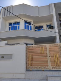 دار 174م للبيع طابقين عائلي  بناء حديث ودرجة أولى  زراعي سند 25 مكاتبه...