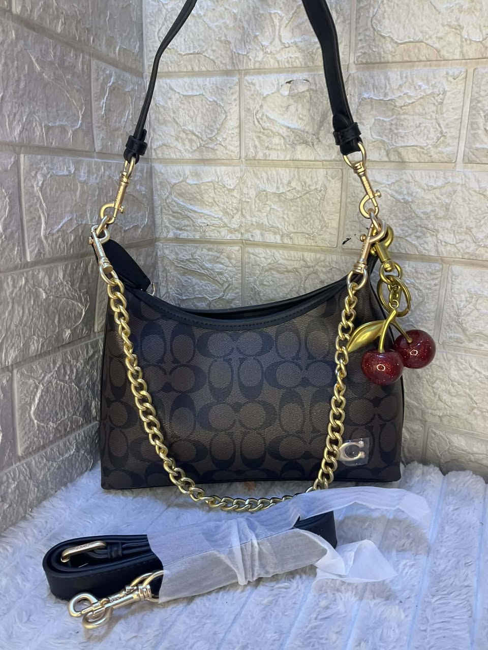 كوج اصلي
سعر القطعه 45 الف


**إذا كنت صاحب هذا الإعلان وتريد حذفه لأي سبب، رجاءا أرسل رسالة إلى الدعم الفني**