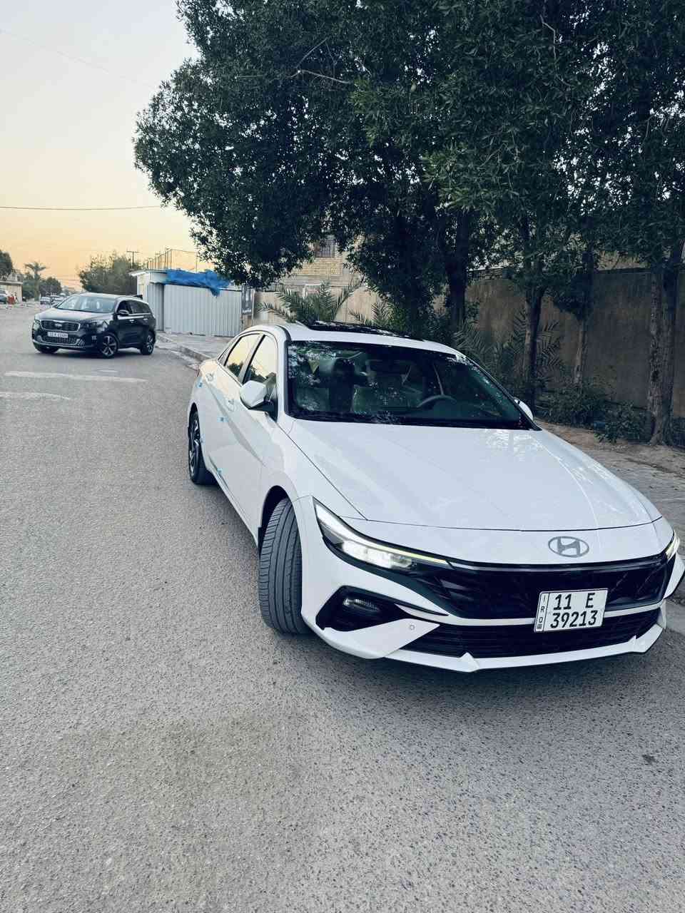 سلام عليكم
الانترا وارد خليجي رقم  بغداد بسمي
مكينه 2000
فول مواصفات 
فتحه 
بصمه 
جنطه ذكيه 
تبريد قطعتين 
مري شفط +ترحيب 
داخل اوفايت 
5ويل كب حجم 17
لد نهاري 
هـ***********.  
مكاني بغداد البياع الشرطه الرابعه 
السعر 182$
