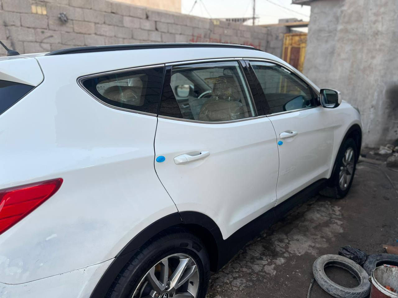 سياره سنتافي مديل 2014 ماشيه 100 الف  وارد خليجي  اربعه سلندر  سبعه راكب  سياره نضيفه كا دواخل  شاشه  كامره خلفيه تبريد زين. حداديه هستوه مبدليها  تايرات تخم جديد  سياره مثل ما واضح بصور طخات بسيطه 145 وبيها مجال
***********
