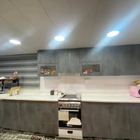 للبيع كاونتر مطبخ بحالة ممتازة بدون ضرر✨  * اللون: رصاصي غامق (مودرن و...