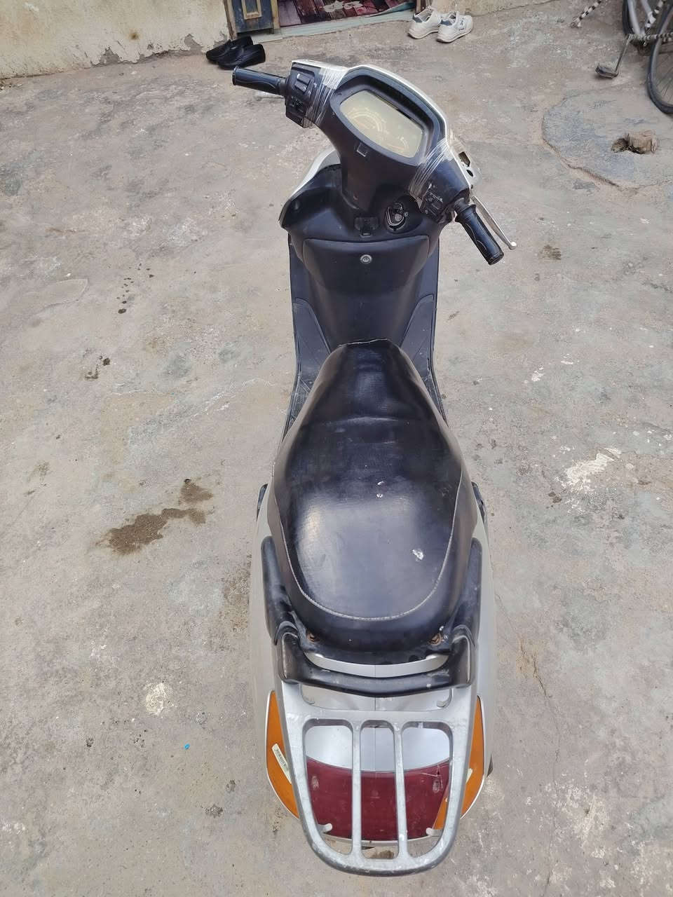 السلام عليكم..
سبيسي ماليزي للبيع مكينه ستوها مجفته والكفرات نضافتهن 50% الدراجه عوزها ترتيب 
السعر 200 وبيها مجال قليل حق الجيه 
للاستفسار الإتصال بالرقم ***********
