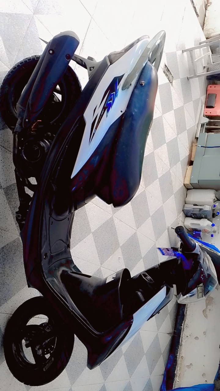 اسلام عليكم متاح ماكس عدله بوشه  55بلاد  اي نقص برغي مابيه صالنصه اف ام اصليه ام لصجمه  كهربائيات شغاله   نضيفه جديده كله دراجه  دبلاته جدد طسته ناعمه  شلعه شك لكاع شرط تعلك بيك  معدله  حلو سريعه  مكاني بغداد سيديه السعر 550  رقمي واتس ***********
