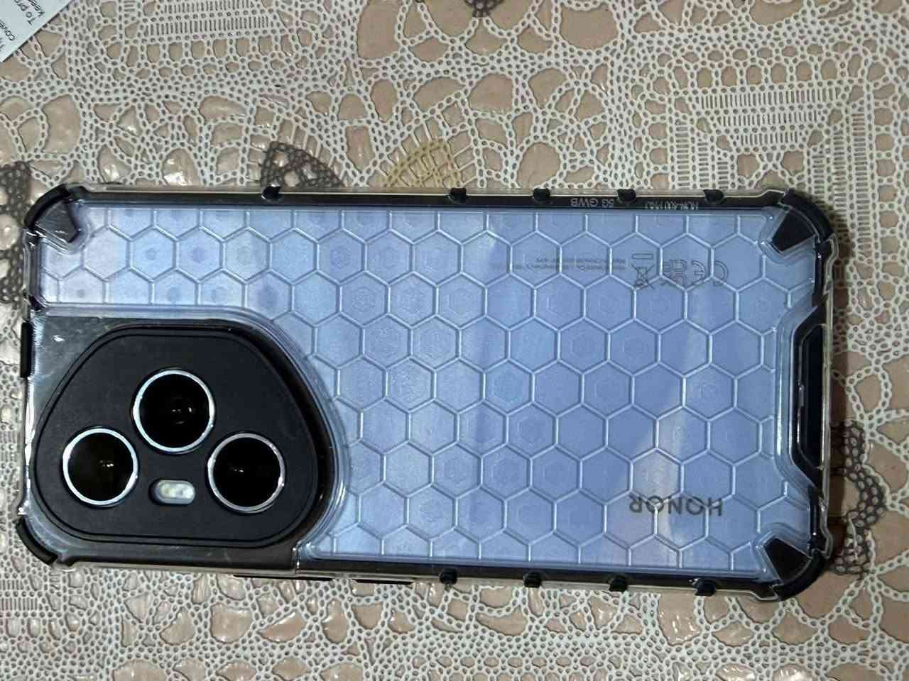 هونر 400 برو
Honor 400 pro
  َنضافه فول شخط ما بي
ذاكرة 512 
لون مميز قليل منه بل سوك
بدون ملحقات 
السعر : 650
العنوان - البصره  -  القبله حي القائم
 يوجد توصيل
الرقم ***********
