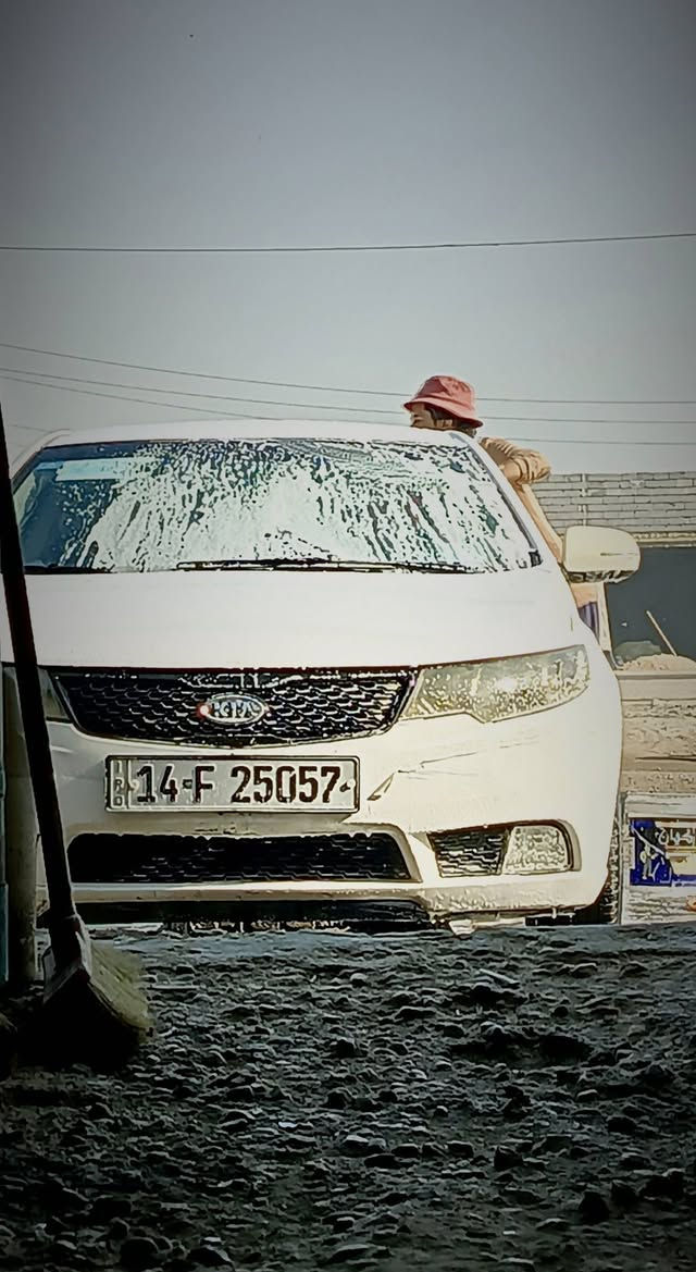 بسمي 2012 مكفول من الضربه والتبديل نص فول نضام رياضي 6نمر كيج حماوه بيها كير مكينه بجيس عدي كتاب فحصها جاهزه بيها طخات بدوسه اليمنى فقط سعر 105وبيها مجال مكاني ناصريه ذي قار ***********
