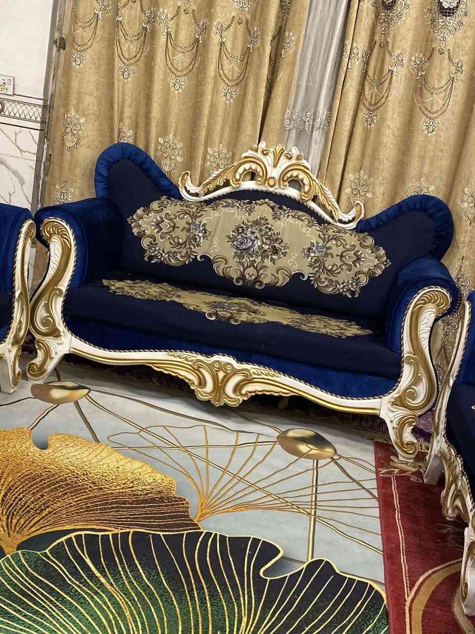 تخم ملكي 20 مقعد بسبب ضيق المكان تصوير مكامل اخو الجديد اي ضرر مابي تسكام اخو الجديد السعر 725 وبي مجال المكان كربلاء ***********
