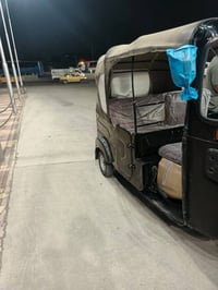 تكتك للبيع موديل ٢٠٢٣ رقم بغداد سعر٨ملاين و٨٠٠ 07815699838