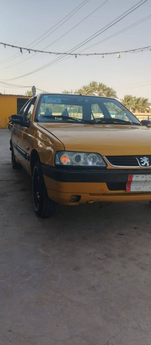 السلام عليكم اخوان بيجو لميس موديل 2015 السياره حداديه امامي و خلفي السياره عوزه ترتيبات و نصبته علوه وين ما تريد اترايك مكان السياره جسر اديالى الجديد بغداد السياره بسم ولد يريد تحويل اي سفسار *********** السياره عارضه 33 وبيه مجال
