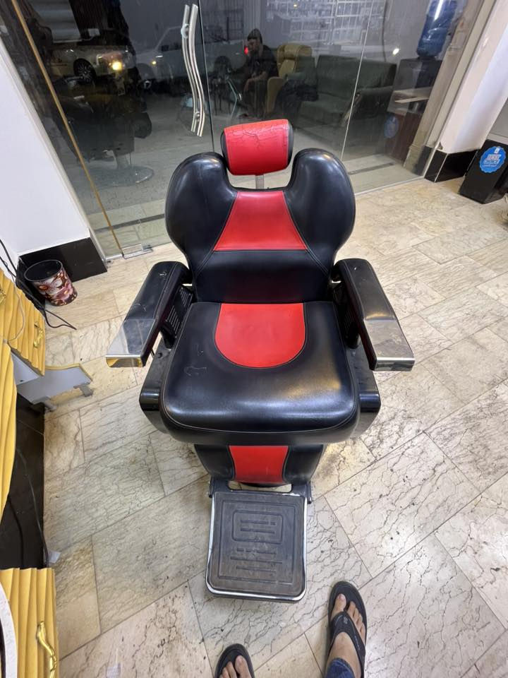 ديكور للبيع كامل كربلاء حي الوفاء ***********
