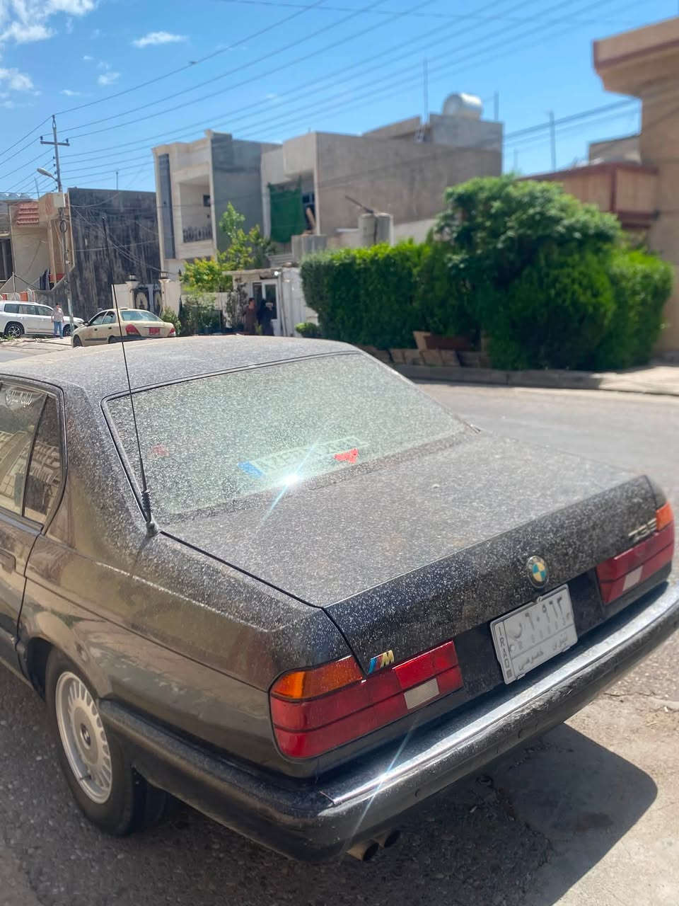 🚗 للبيع BMW موديل 1991 – 6 سلندر (V6 حسب الوصف)

السيارة بحالة ممتازة جدًا، نظيفة وجاهزة للاستخدام، وتتميز بالمواصفات التالية:

✅ تبريد ثلج
✅ تدفئة ممتازة
✅ كشنات مرتبة
✅ شاشة لمس
✅ أضوية أمامية LED
✅ رقم نينوى خصوصي
✅ غلق الجامات عن طريق الكنترول
✅ كير عادي
✅ وبها مواصفات إضافية كثيرة.

💰 السعر: 50 ورقة، وقابل للتفاوض بالمعقول بعد المعاينة.

📍 مكان السيارة: أربيل
📞 للتواصل: ***********
