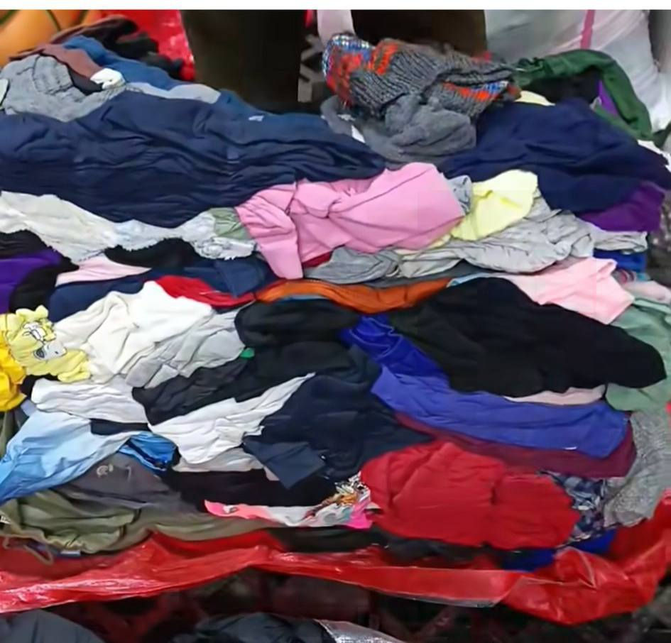 تعزيله
كراتين امزون شي أن دي اج ال
عدد 6كراتين
مع شليف ملابس
مع مواد عنايه
السعر للبضاعه كلها 350الف قفل قفل
العنوان بصره قبله
***********
***********
